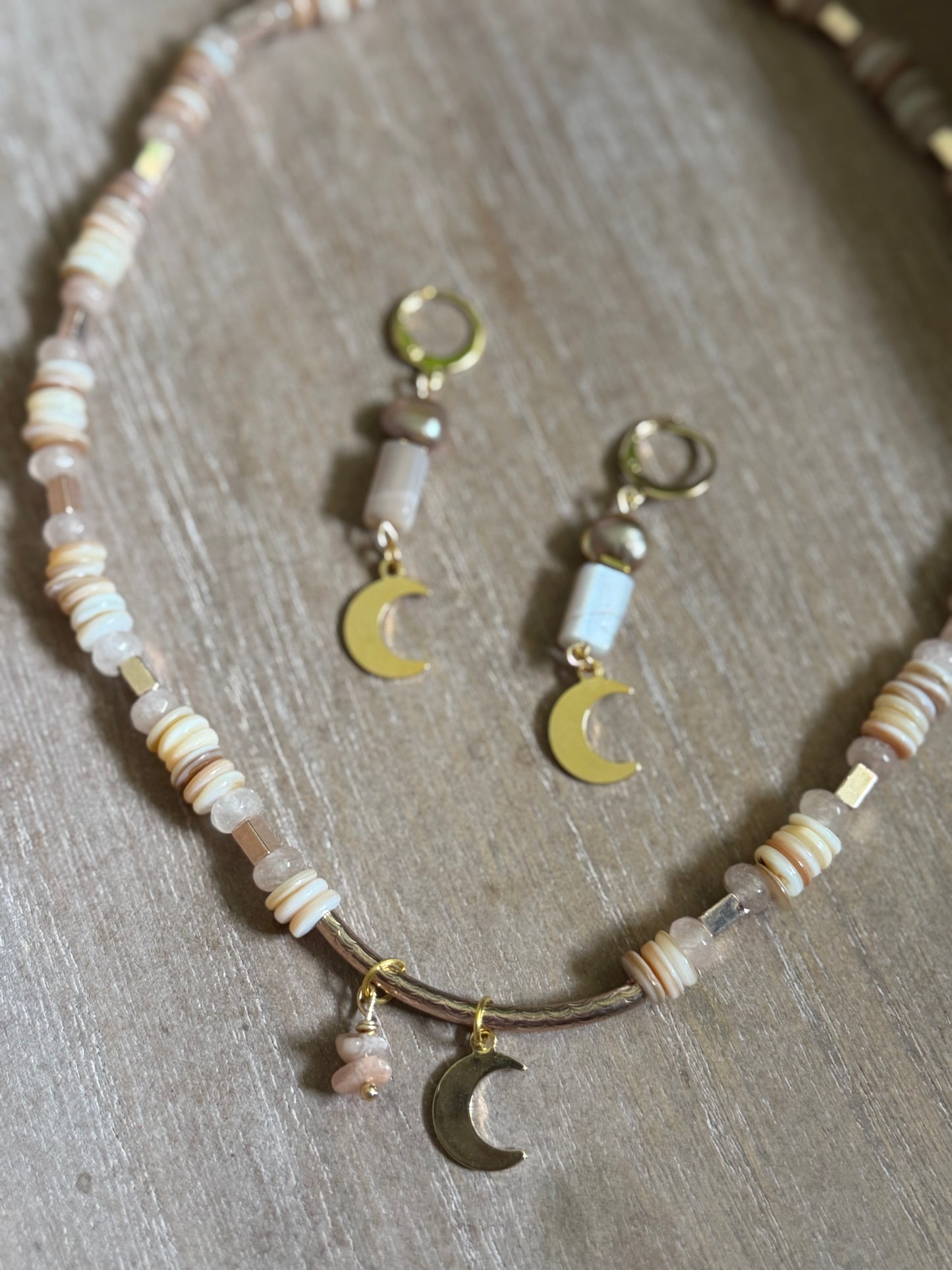 SUNSTONE CRESCENT MOON NECKLACE