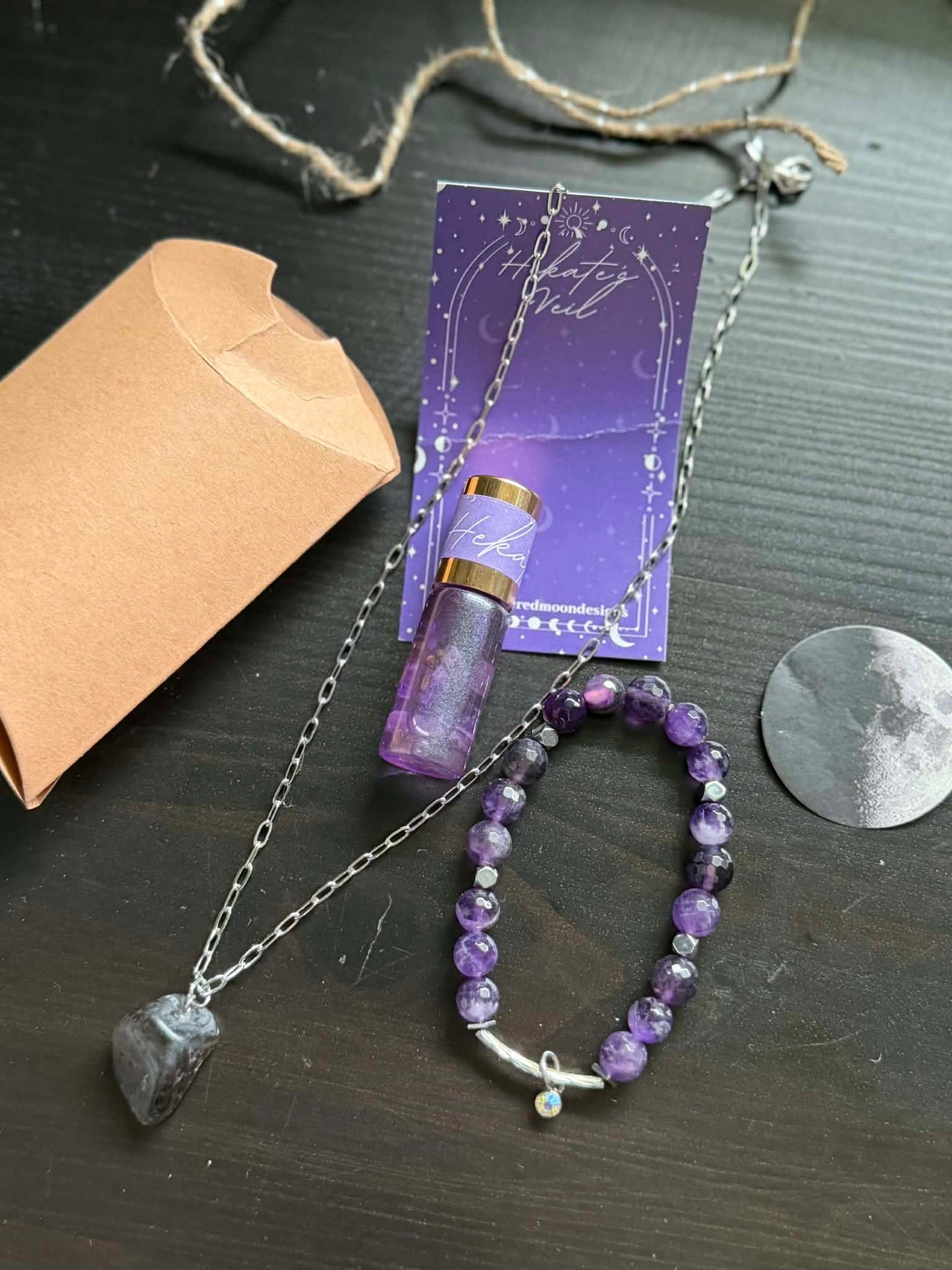 MYSTERY GIFT BOXES