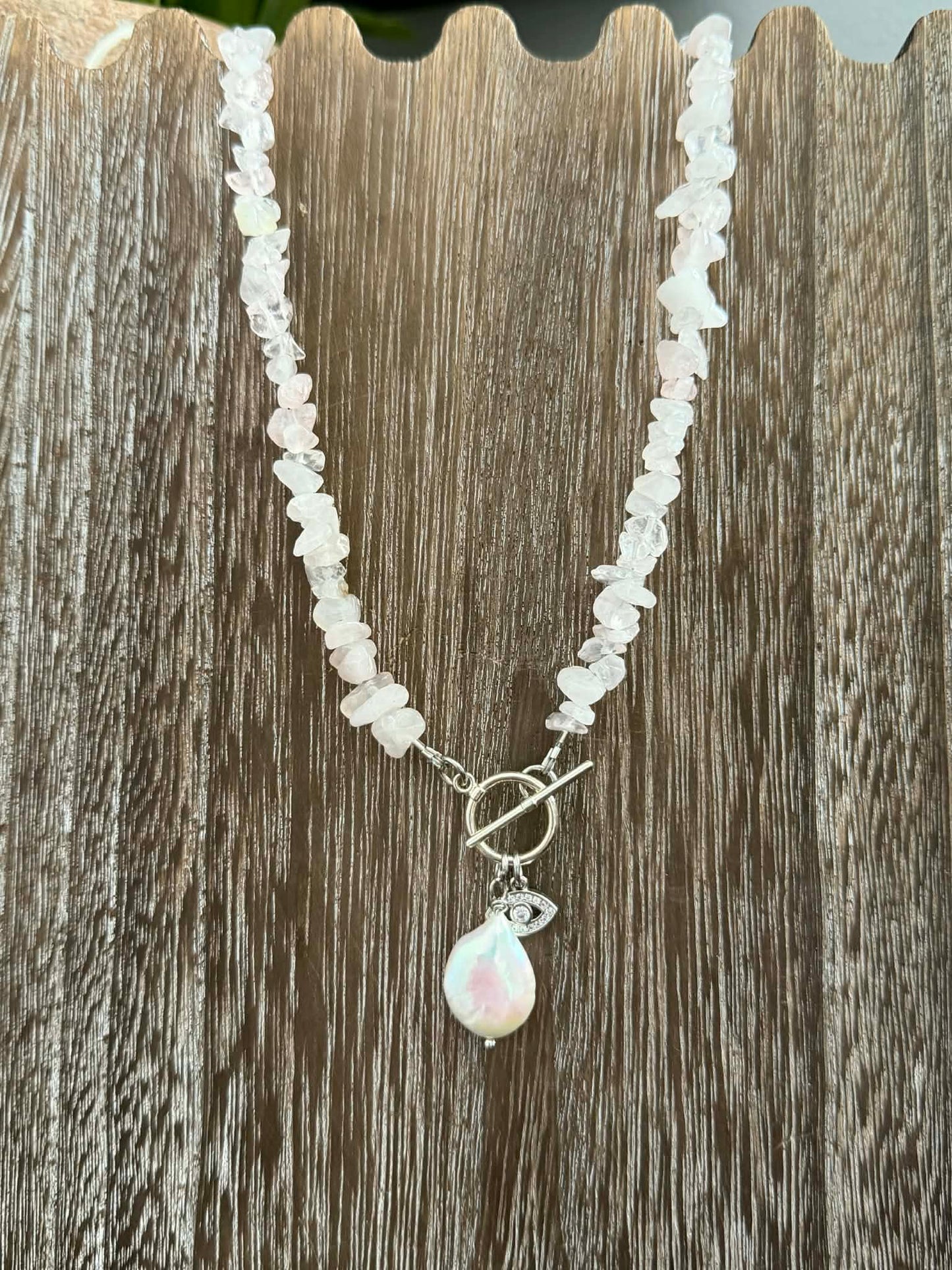 APHRODITE'S BLUSH NECKLACE