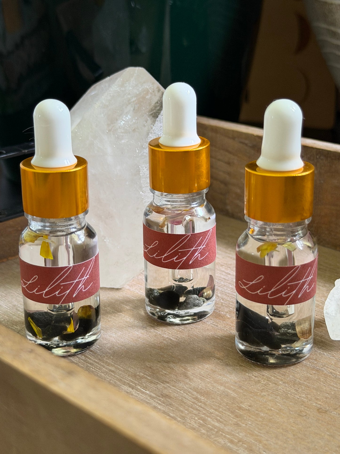 LILITH'S SHADOW: GROUNDING & PROTECTION RITUAL OIL (DROPPER BOTTLE)