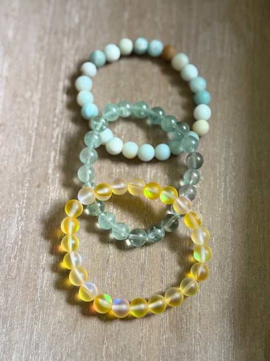 YELLOW CATS EYE GLASS BRACELET