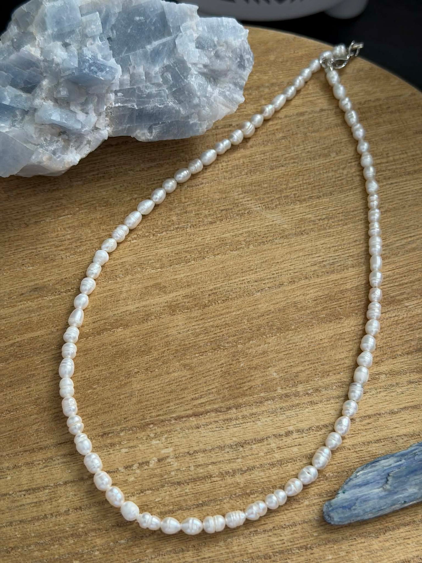 FRESHWATER PEARL NECKLACE
