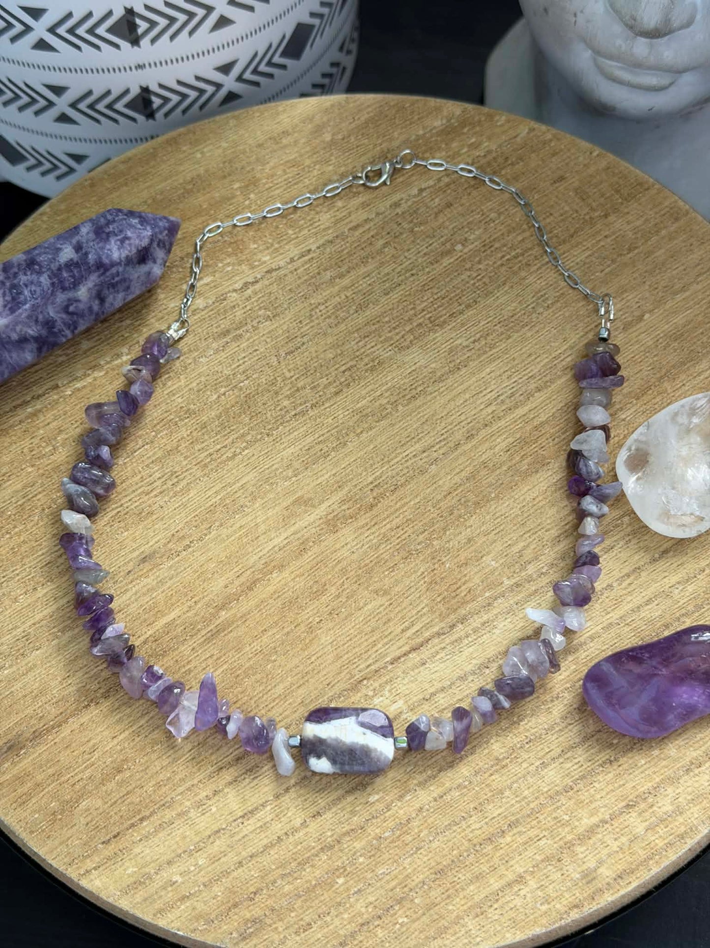CHEVRON AMETHYST NECKLACE