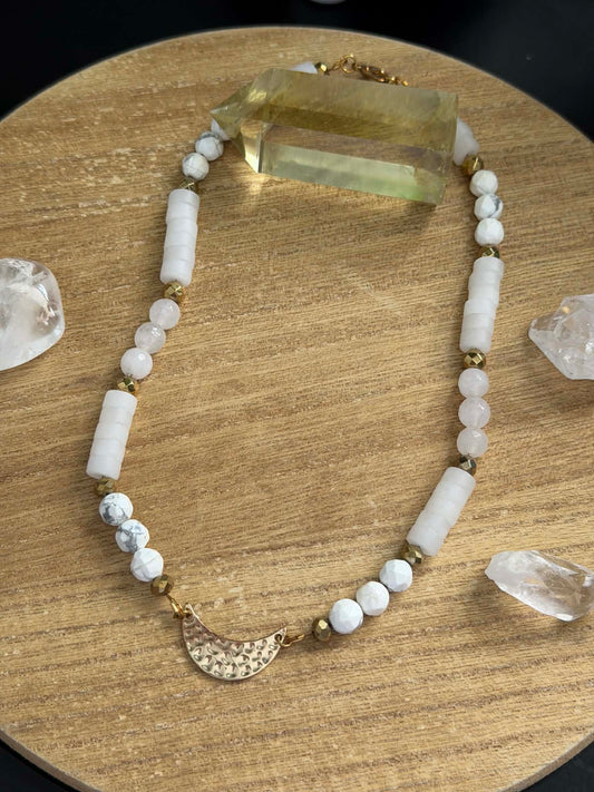 HOWLITE AT THE MOON NECKLACE