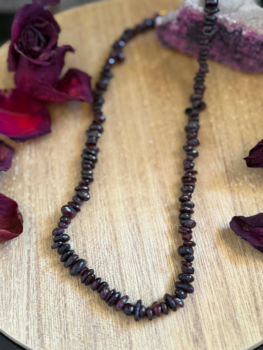 GARNET NECKLACE