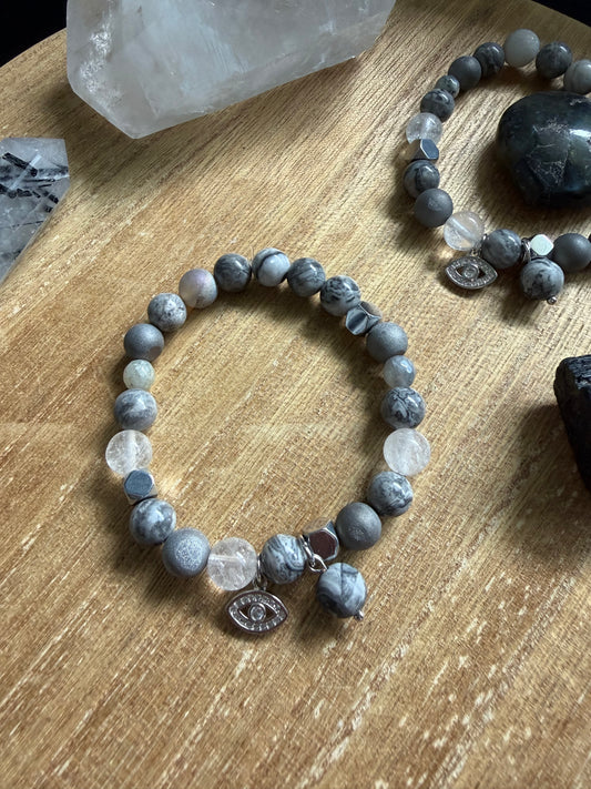 CLEAR SIGHTED BRACELET