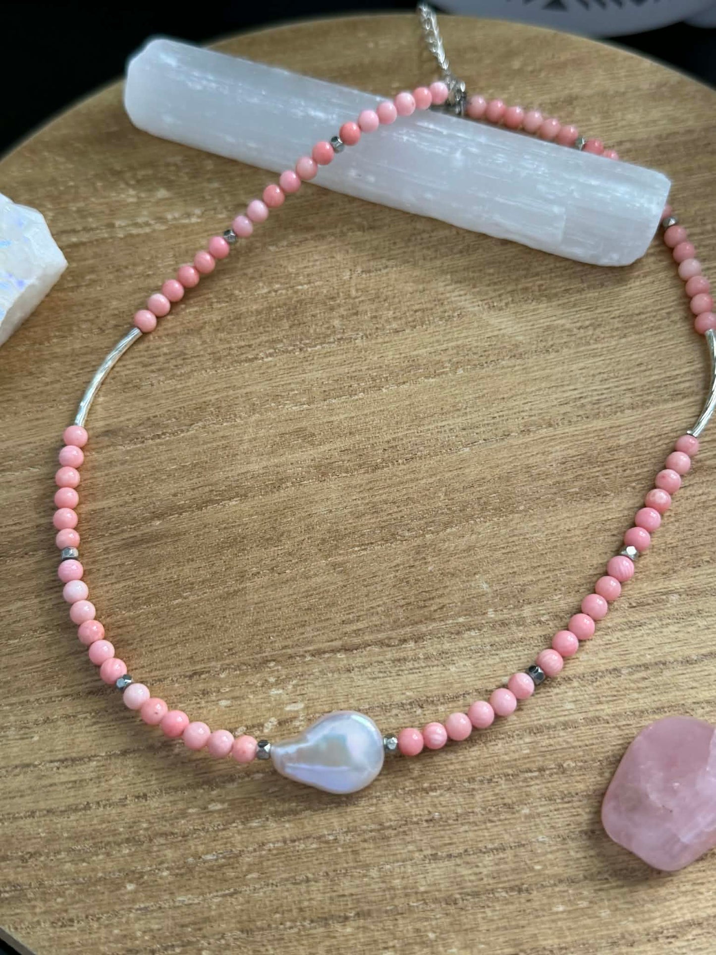 CORAL & PEARL NECKLACE
