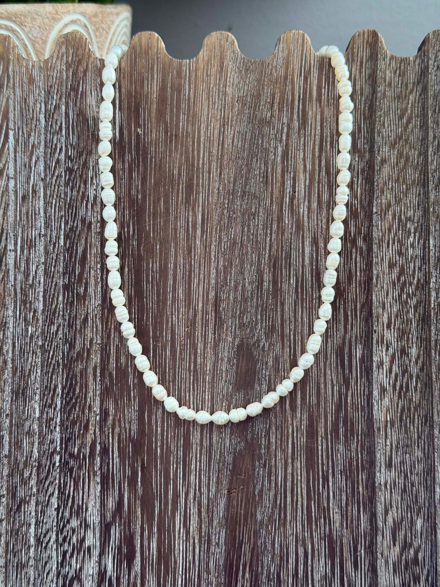 FRESHWATER PEARL NECKLACE