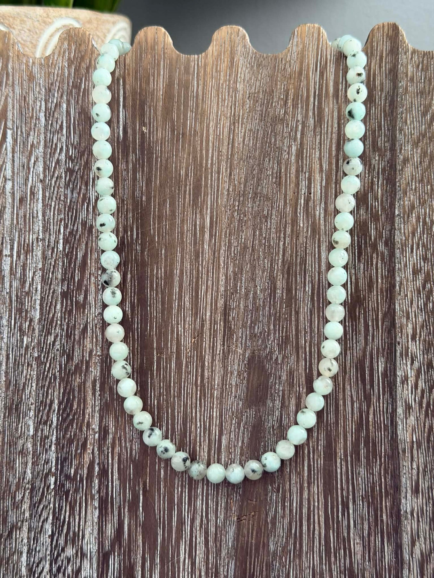 KIWI JASPER NECKLACE