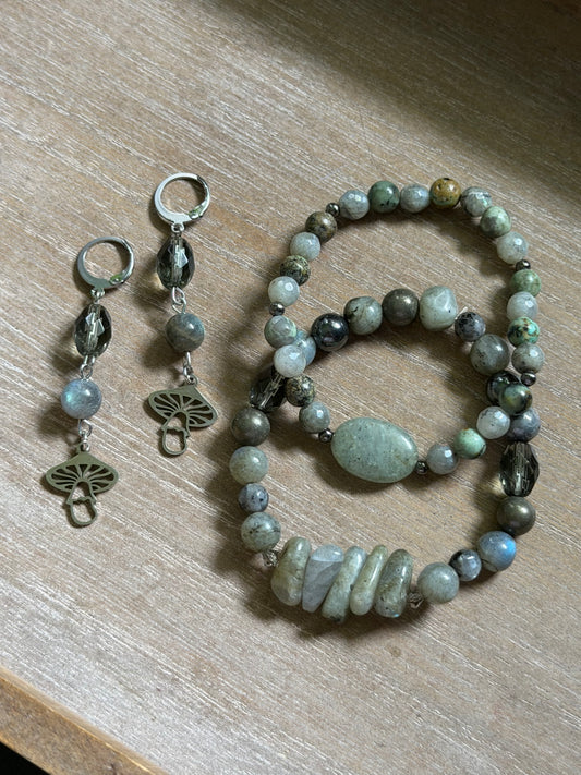 LABRADORITE MUSHIE GIFT SET