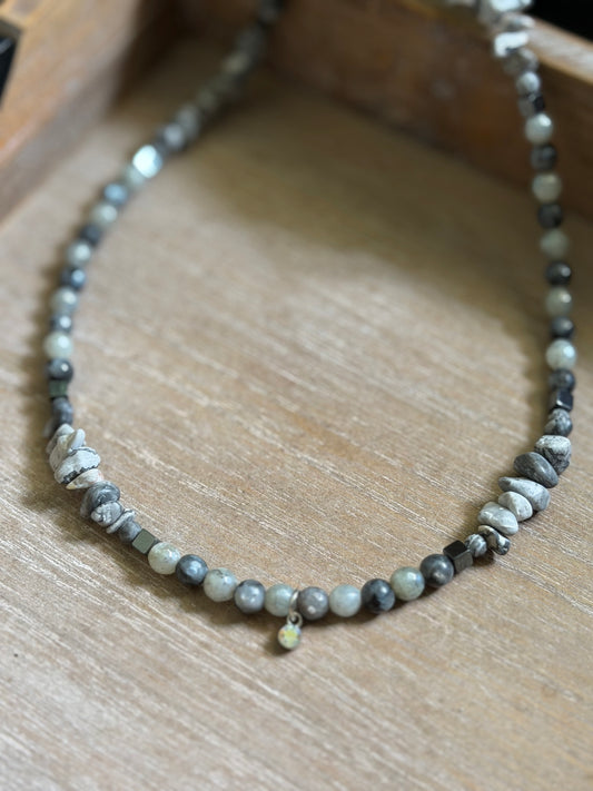 QUEEN OF STORMS NECKLACE
