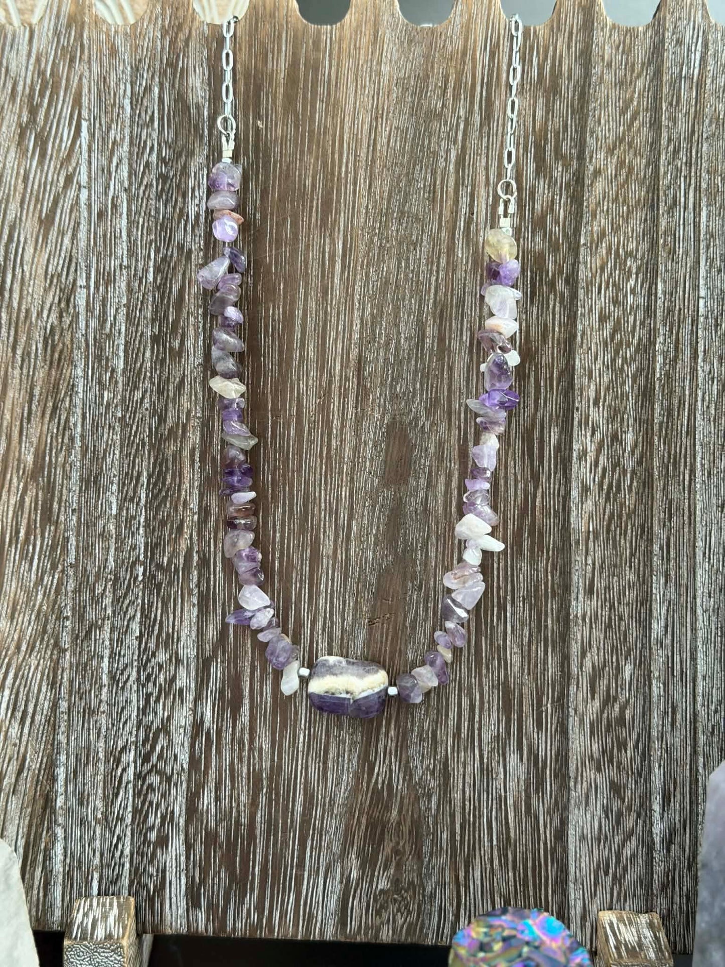 CHEVRON AMETHYST NECKLACE