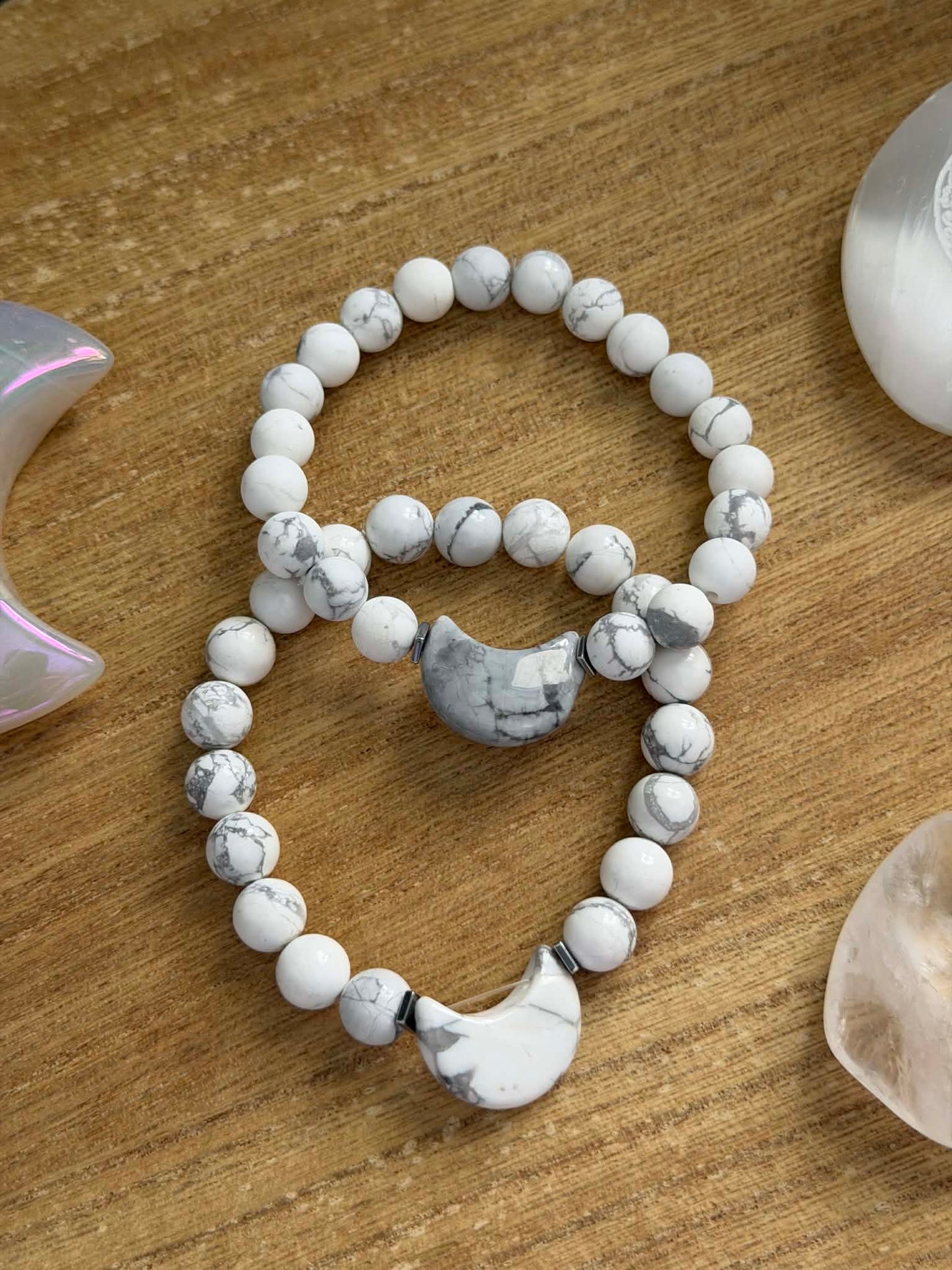 HOWLITE AT THE MOON BRACELET